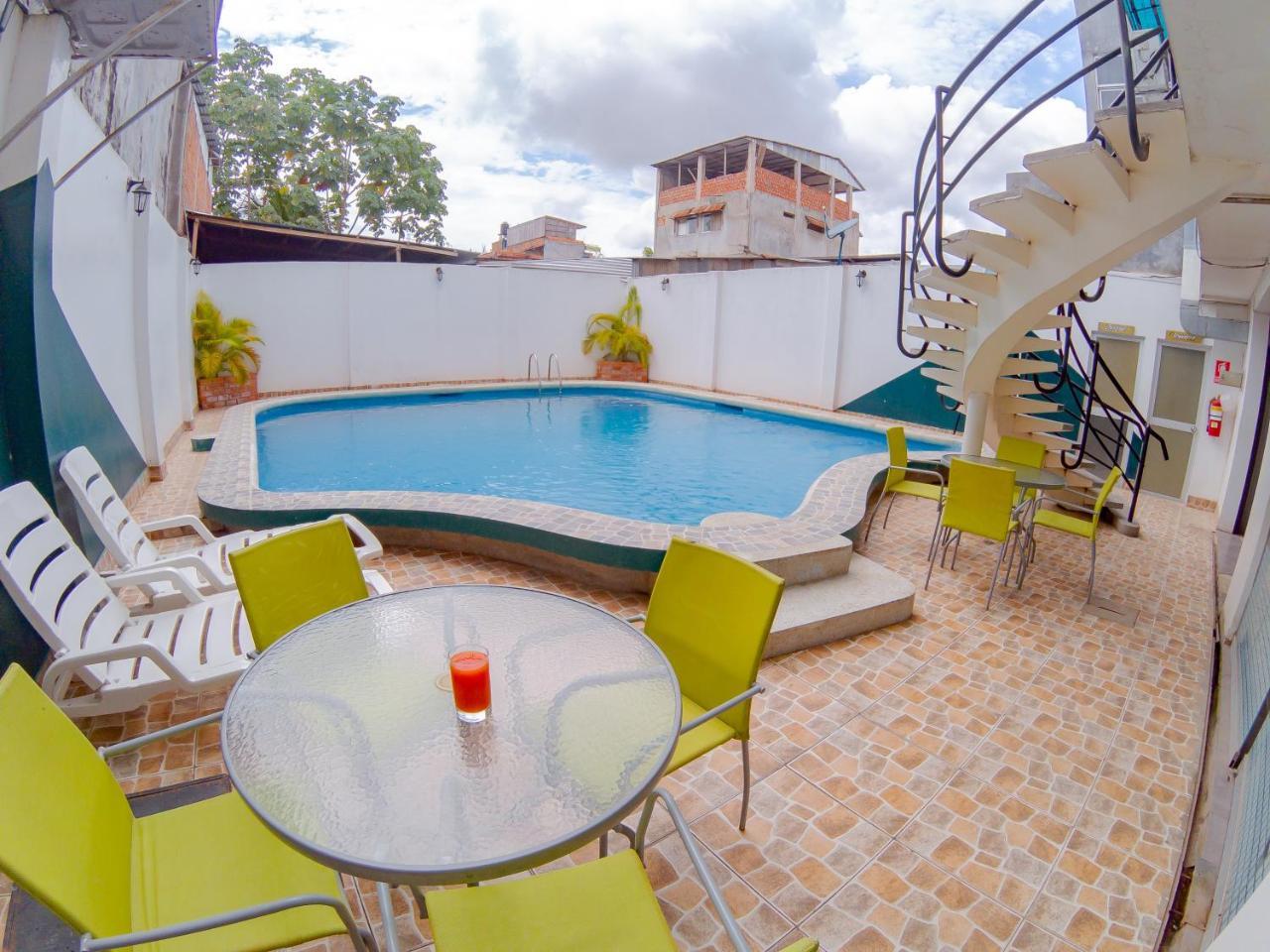 Hotel Jhor Bush