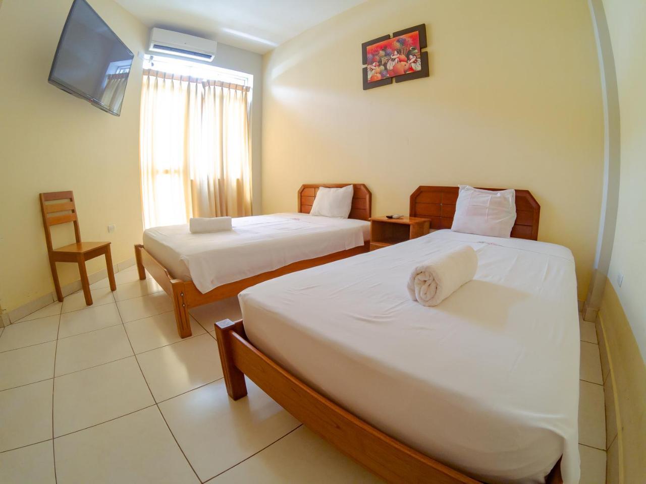 Jhor Bush Hotel